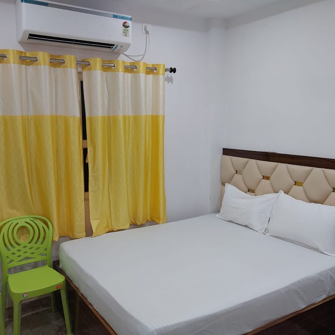 WhatsApp Image 2025-03-18 at 10.16.32 PM (1)