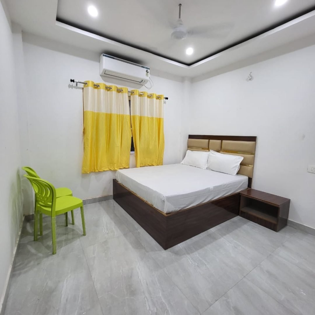 WhatsApp Image 2025-03-18 at 10.16.38 PM