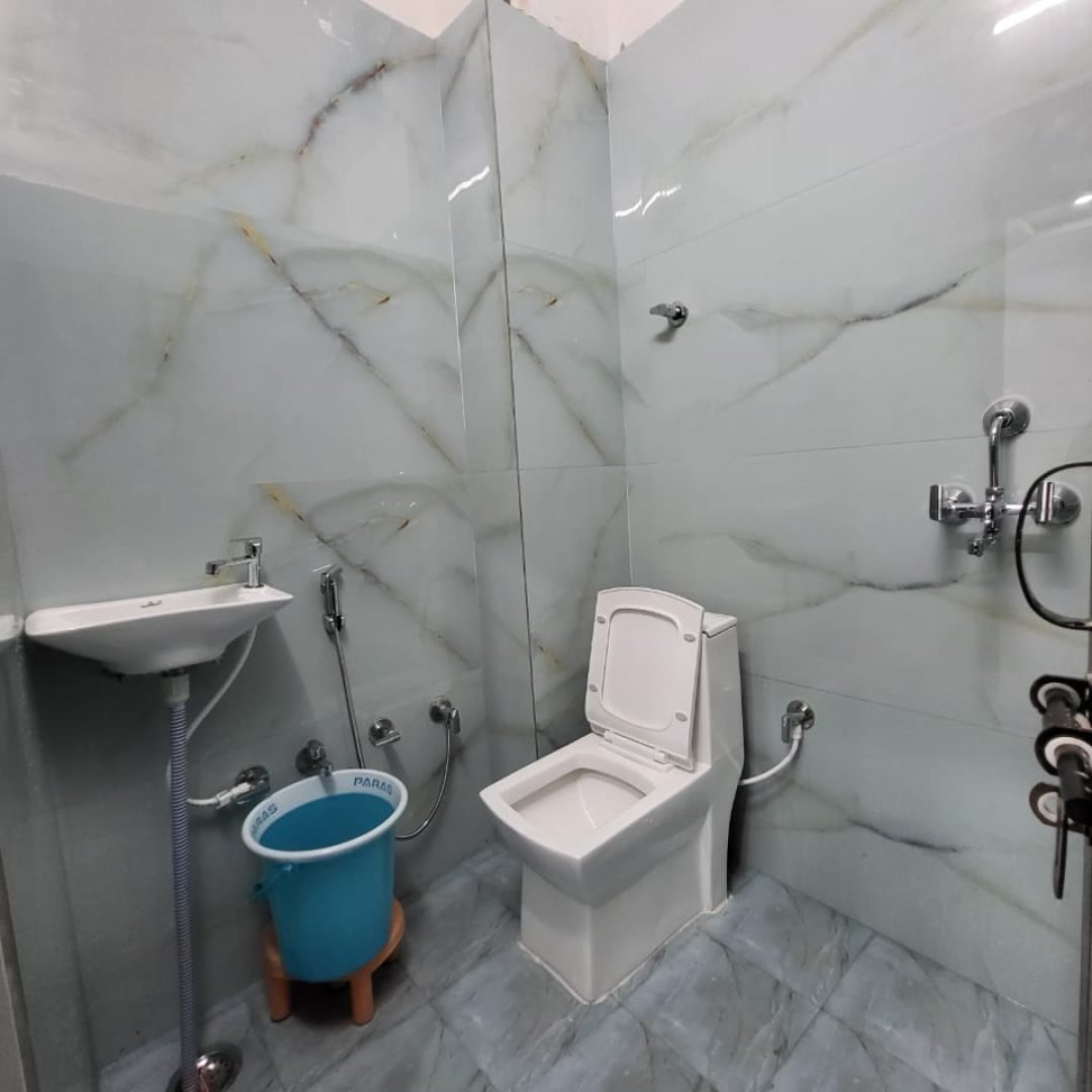 WhatsApp Image 2025-03-18 at 10.16.39 PM (1)